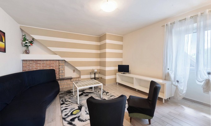 Lonato del Garda Apartment | Apartment 'La Corte Delle Fate' with Shared Pool, Shared Garden and Wi-Fi