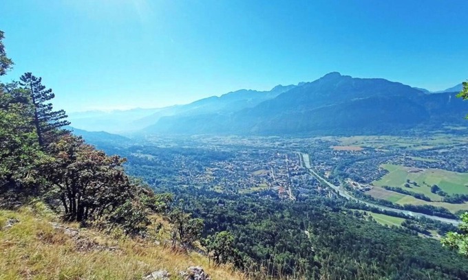 Bonneville Apartment | Apartment 'La Lisière T2' with Mountain View, Shared Garden and Wi-Fi