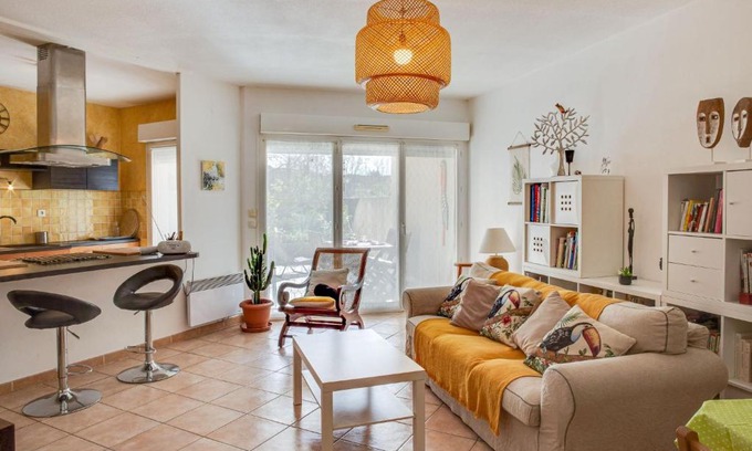 Saint-Cyr-sur-Mer Apartment | Apartment Le Stadium-7 by Interhome