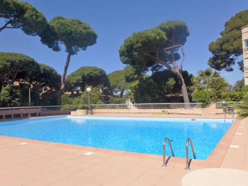 Toulon - Hyeres Apartment | Apartment Le Zodiaque II-3 by Interhome