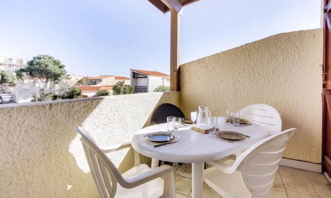Le Barcares Apartment | Apartment Les Cabestans 1,2,3 in Le Barcarès - 4 persons, 1 bedrooms