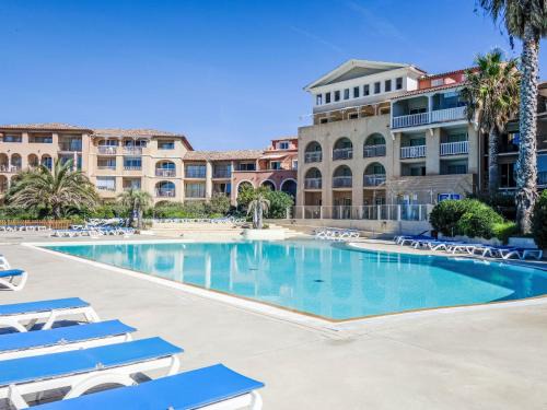 Six-Fours-les-Plages Apartment | Apartment Les Rivages de Coudoulière-2 by Interhome