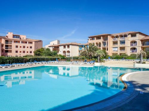 Six-Fours-les-Plages Apartment | Apartment Les Rivages de Coudoulière-2 by Interhome