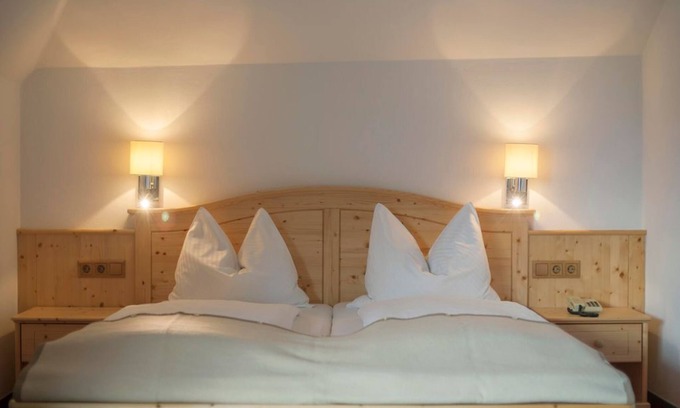 Bad Hofgastein Bed & Breakfast | Apartment/living room/shower, WC - Friedrichsburg