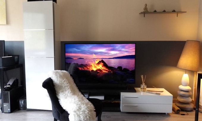 Cluses Apartment | Apartment 'Location T5 Cluses' with Mountain View, Balcony and Wi-Fi