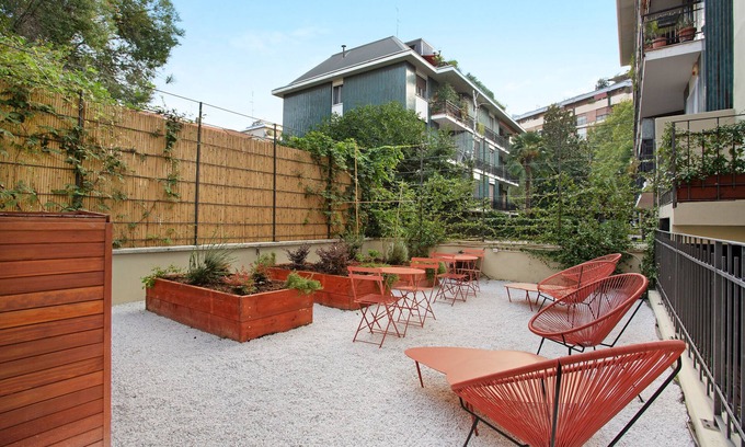 De Angeli Apartment | Apartment ' Lorenza' with Shared Garden, Wi-Fi and Air Conditioning