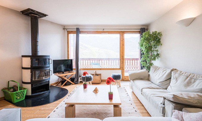 Val-Thorens Apartment | Apartment 'Magnifique Duplex Valthorens' with Wi-Fi