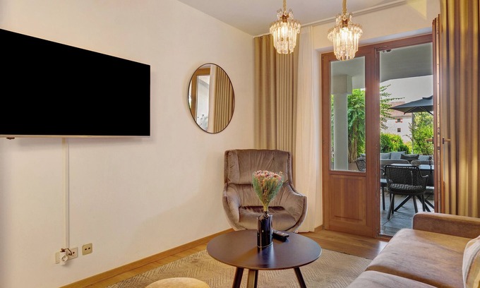 Schenna Apartment | Apartment 'Mair In Schenna T' with Shared Terrace and Wi-Fi