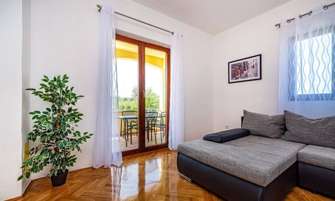 Novigrad Apartment | Apartment Mari (11026-A1) - Novigrad
