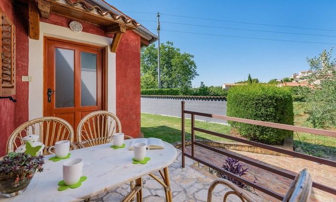 Strpacici Apartment | Apartment Milena with pool in Visnjan, Istria