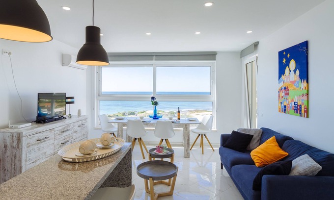 Armacao de Pera Apartment | APARTMENT MONIQUE DIRECTLY BY THE SEA WITH BEAUTIFUL SEA VIEW