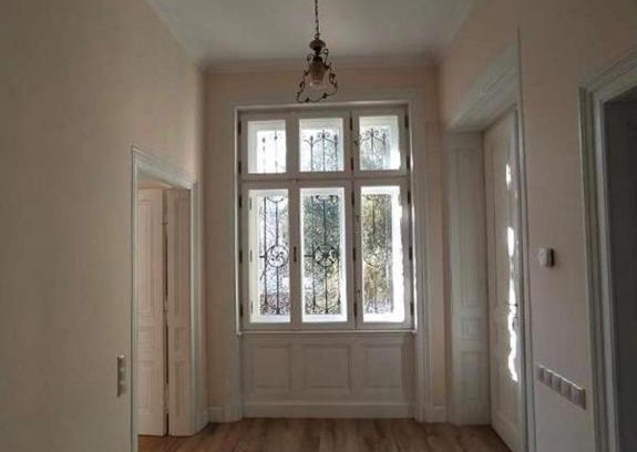 Hutteldorf Apartment | Apartment next to the Fuchs Museum