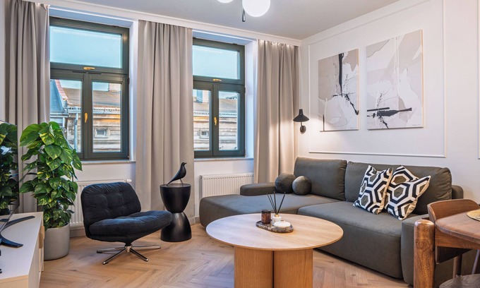 Kazimierz Apartment | Apartment next to Wawel, Premium Stay in Central Kraków