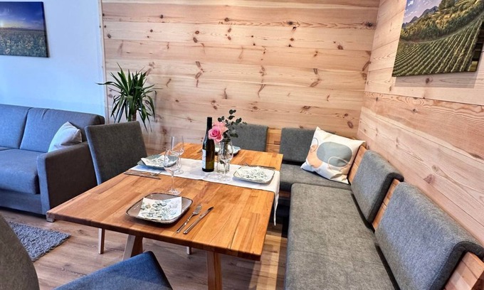Silz House | Apartment no. 02 - Holiday home Muskatellerhof
