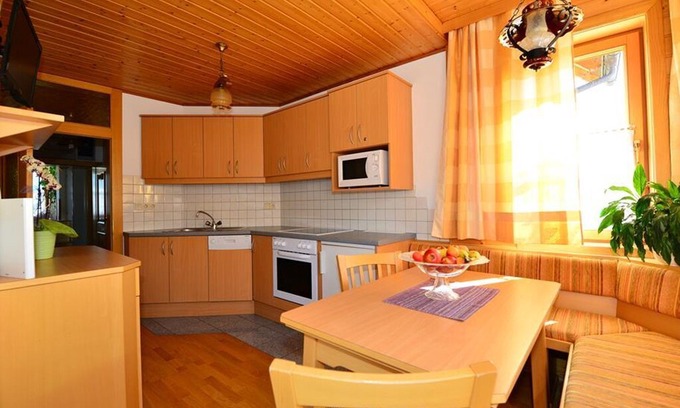 Tropolach Apartment | Apartment no. 1/2 bedrooms / shower, bath / WC - Haus Brandner