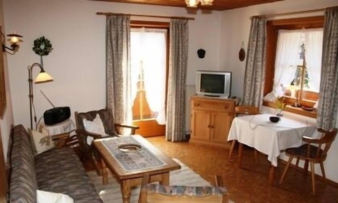 Ettenhausen Apartment | Apartment no. 4 Breitenstein, up to 2 people, 47 sqm
