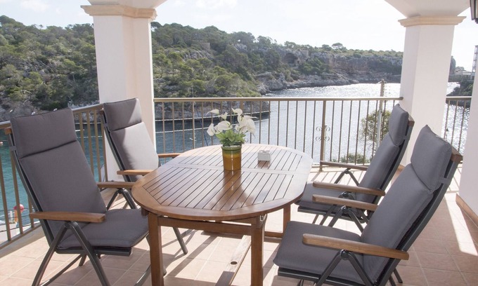 Cala Figuera Apartment | Apartment of high standard - dream location in the port of Cala Figuera