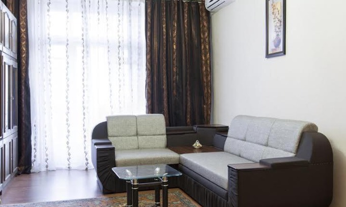 Lypky Apartment | Apartment on Khreschatyk 21