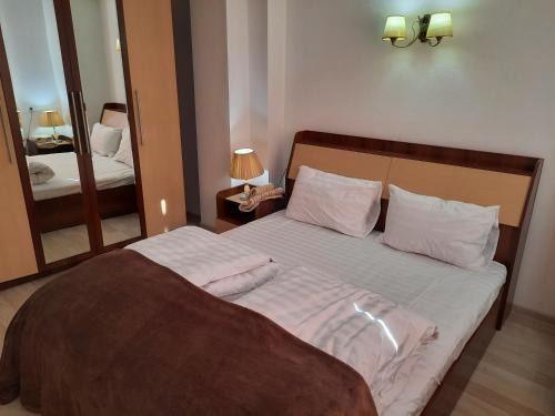 Chugureti Apartment | Apartment on Marjanishvili in Tbilisi