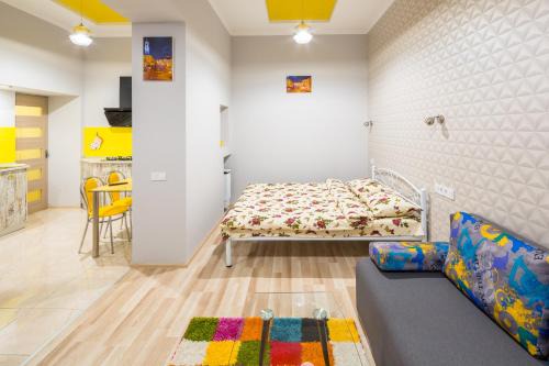 Lviv City Center Apartment | Apartment on Pekarska street зі світлом!