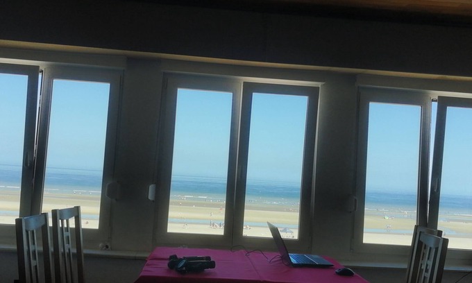 Bray-Dunes Apartment | Apartment on the sea wall with exceptional sea view