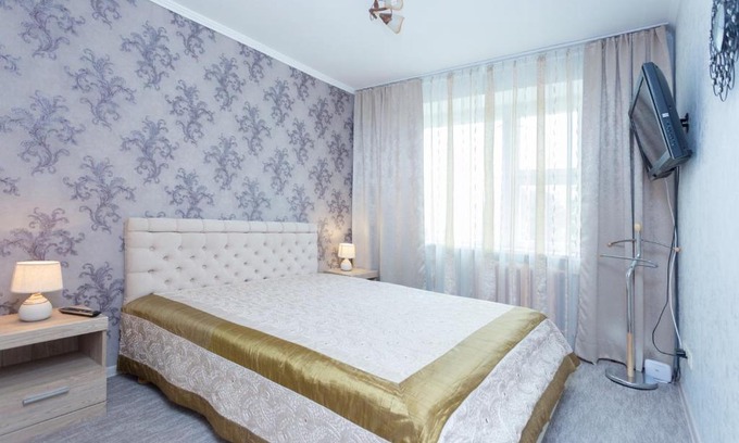 Frunzensky District Apartment | Apartment on Zhudro 6