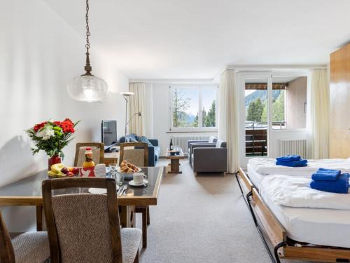 Davos Apartment | Apartment Parkareal - Utoring-24 by Interhome
