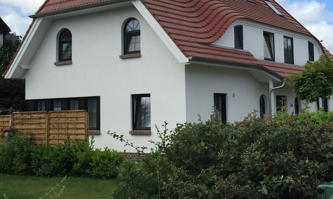 Zingst Apartment | Apartment 'Piratennest 2' with Balcony