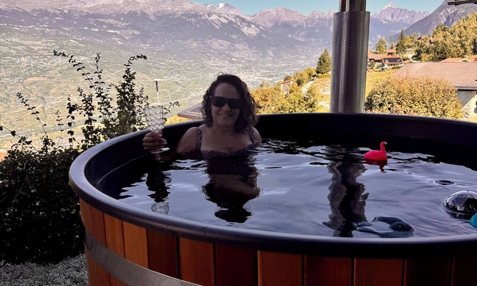 Granges Apartment | Apartment Poppy - Daillet - Hot Tub with amazing views.nChill hike bike ski…