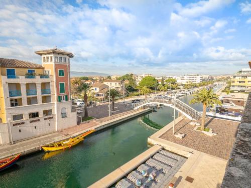 Frejus Plage Apartment | Apartment Port Quiétude-1 by Interhome