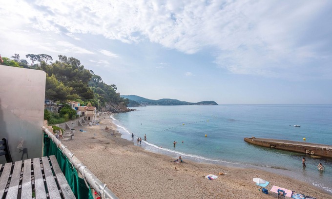 Le Pradet Apartment | Apartment 'Porte Rouge 3' with Sea View
