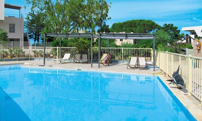 L'Ile-Rousse Apartment | Apartment Résidence de la Plage - IRU153 by Interhome