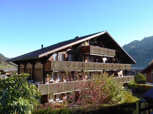 Zweisimmen Apartment | Apartment Résidence Sonnegg - Herrli by Interhome