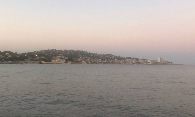 Sainte-Maxime Apartment | apartment ready for the beach and the center