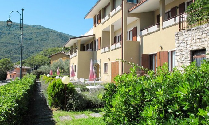 Morele Apartment | Apartment Residence La Rotonda (TGL162) in Tignale - 4 persons, 1 bedrooms