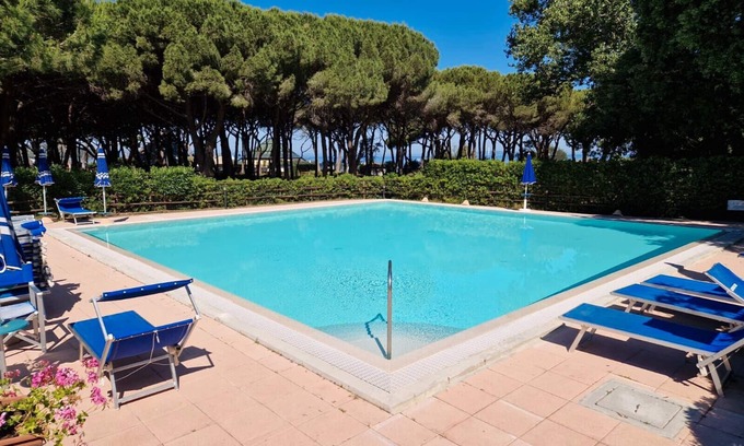 Punta Ala Apartment | Apartment 'Rex Lo Scoglietto - Number 8 with Shared Pool, Wi-Fi and Air Conditioning