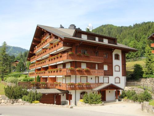 Villars-sur-Ollon Apartment | Apartment Rhodonite 24 by Interhome