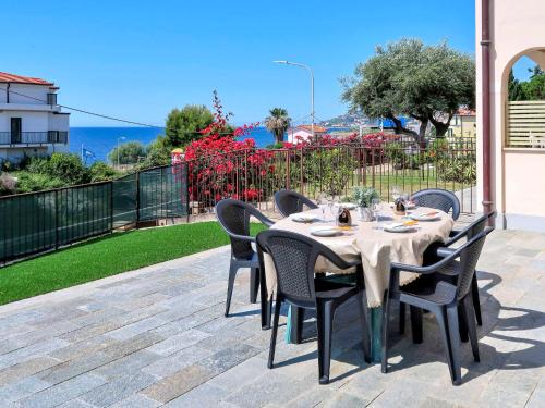 Riva Ligure Apartment | Apartment Riva Mare by Interhome