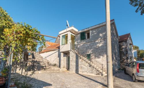 Ljubitovica Apartment | Apartment Roko Trogir-Ljubitovica
