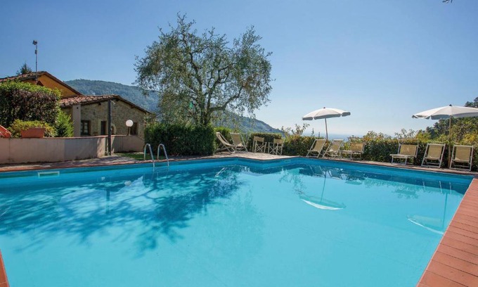 Pescia Apartment | Apartment Santa Margherita-1 by Interhome