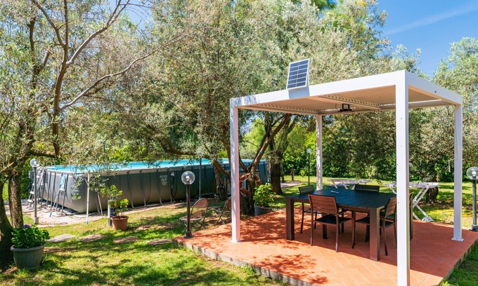Girasole Apartment | Apartment 'Santina' with Mountain View, Wi-Fi and Air Conditioning