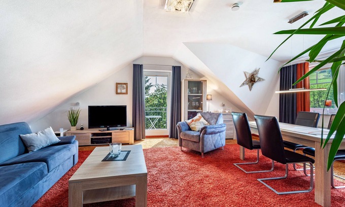 Ortsmitte Apartment | Apartment 'Sarina 2' with Mountain View, Balcony and Wi-Fi