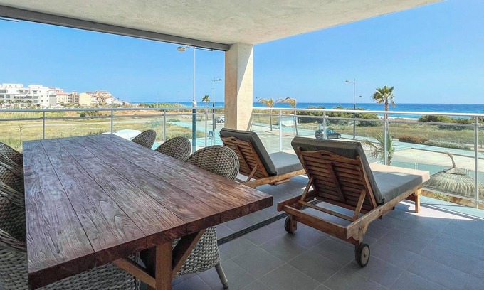 Torrox Costa Apartment | Apartment Seaside Duna Beach with Sea View, Shared Pool & Wi-Fi