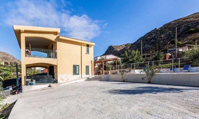Realmonte Villa | Apartment, Sicily with Terrace