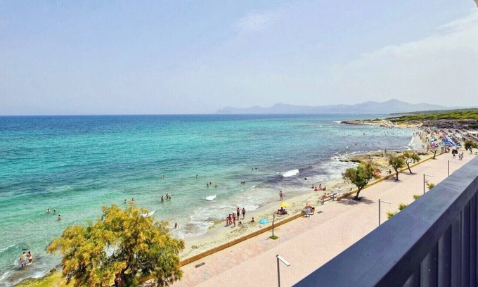 Son Baulo Apartment | Apartment 'Son Baulo' with Sea View, Private Terrace and Wi-Fi