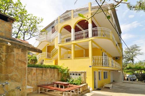 Slatine Apartment | Apartment Steli