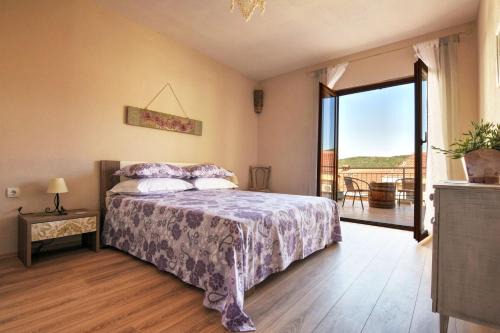 Cove Rogacic Apartment | Apartment Stella