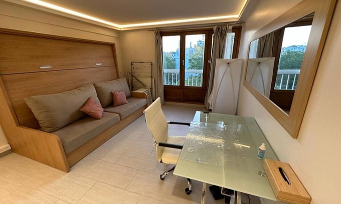 Cachan Apartment | Apartment 'Studio Terrasse 60m2 Vue Sur Paris' with Private Terrace and Wi-Fi