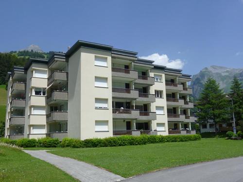 Engelberg Apartment | Apartment Sunnmatt Süd Wohnung 245 by Interhome