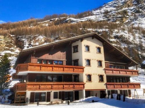 Saas Grund Apartment | Apartment Sunshine by Interhome
